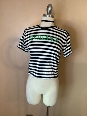 Beetlejuice Women’s Black & White Striped Green Embroidered Crop T Shirt XXS.